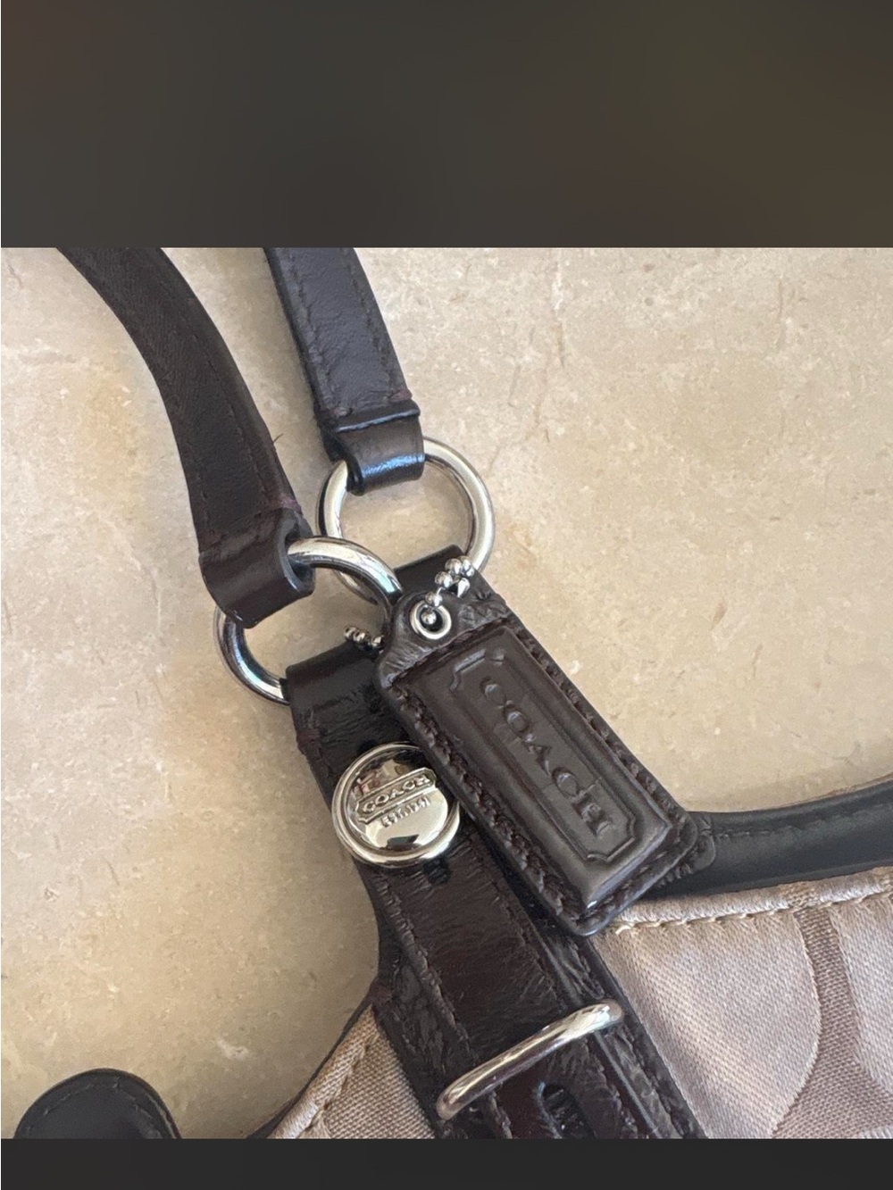 Coach shoulder bag detail